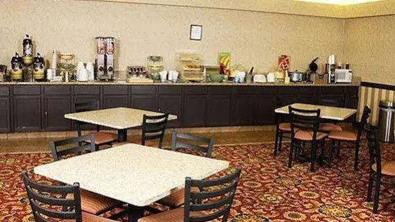 Baymont Inn & Suites Kokomo | Indiana - Kokomo (ve civarı) - Kokomo