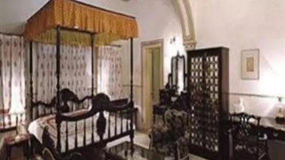 Alsisar Haveli - Heritage Hotel | Racastan - Jaipur Bölgesi - Jaipur - Sansar Chandra Yolu