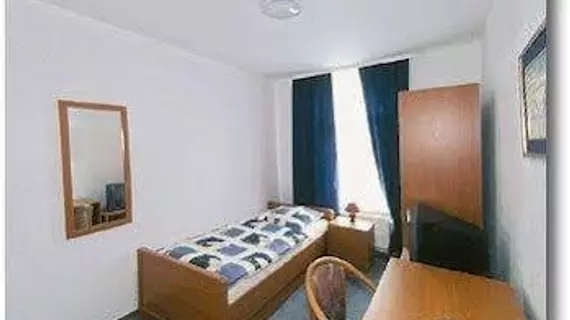 Pension Donau Grill | Aşağı Saksonya - Hannover (ve civarı) - Hannover - Döhren-Wülfel