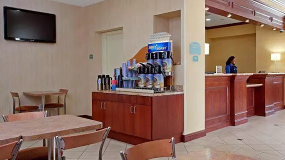 Holiday Inn Express LaGuardia Airport | New York - New York (ve civarı) - Queens - Flushing