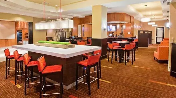 Courtyard By Marriott Edmonton Downtown | Alberta - Edmonton (ve civarı) - Edmonton - Downtown Edmonton