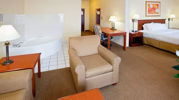 Holiday Inn Express & Suites - Muncie | Indiana - Muncie (ve civarı) - Muncie