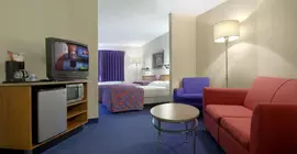 Red Roof Inn & Suites Cleveland - Elyria | Ohio - Cleveland (ve civarı) - Elyria