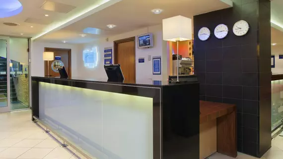 Holiday Inn Express London-Swiss Cottage | Londra (ve civarı) - Camden - Hampstead