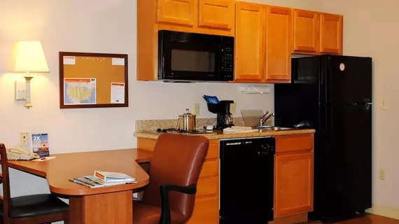 Candlewood Suites Fort Wayne - NW | Indiana - Fort Wayne (ve civarı) - Fort Wayne