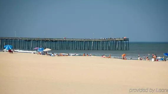 Holiday Inn Express Hotel & Suites Virginia Beach Oceanfront | Virginia - Norfolk - Virginia Beach (ve civarı) - Virginia Beach