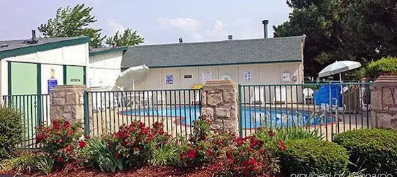 Motel 6 Lansing | Michigan - Lansing (ve civarı) - Lansing