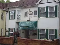 Polygon Villas Guest House - B&B | Hampshire (kontluk) - Southampton - Ocean Village - Southampton Kent Merkezi