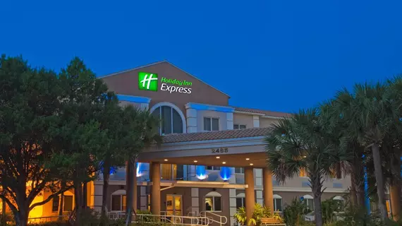 Holiday Inn Express West Palm Beach Metrocentre | Florida - Palm Beach - Batı Palm Beach (ve civarı) - West Palm Beach