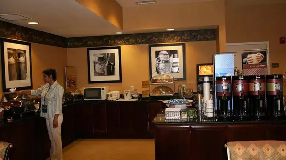 Hampton Inn & Suites Sacramento-Auburn Boulevard | Kaliforniya - Sacramento (ve civarı) - Sacramento