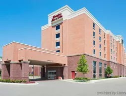 Hampton Inn & Suites Detroit/Airport Romulus | Michigan - Detroit (ve civarı) - Romulus