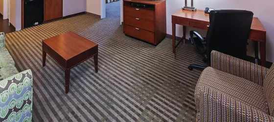 La Quinta Inn & Suites Cleveland | Teksas - Conroe (ve civarı) - Cleveland