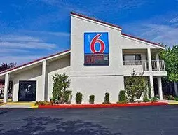 Motel 6 Albuquerque - Coors Road | New Mexico - Albuquerque (ve civarı) - Albuquerque - Westside