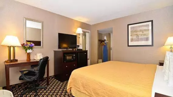 Quality Inn & Conference Center Akron | Ohio - Summit İlçesi - Akron (ve civarı) - Akron