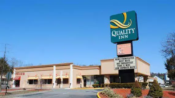 QUALITY INN & CONFERENCE CENTER | Vermont - Windham County - Brattleboro