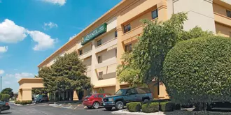 La Quinta Inn & Suites Chicago Tinley Park