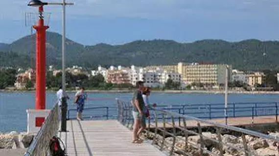 Sol Pinet Playa | Balearic Adaları - İbiza Adası - Sant Antoni de Portmany - Cala de Bou