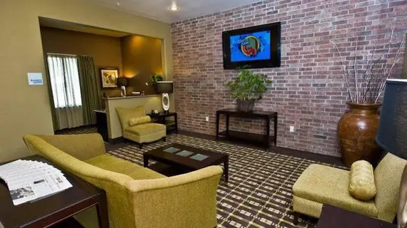 Holiday Inn Express and Suites Heber Springs | Arkansas - Heber Springs