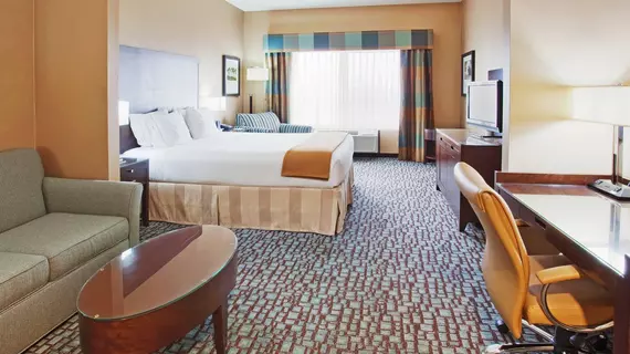 Holiday Inn Express Salinas | Kaliforniya - Monterey (ve civarı) - Salinas