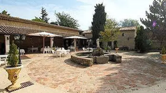 Domaine De La Reynaude | Provence - Alpes - Cote d'Azur - Bouches-du-Rhone (bölge) - St.-Remy-de-Provence (ve civarı) - Aurons