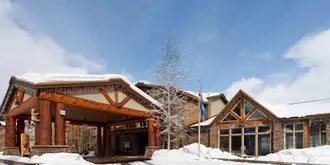 Holiday Inn Express Hotel & Suites McCall-The Hunt Lodge