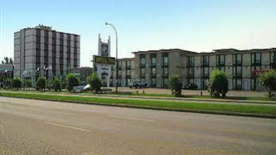 Travelodge Lloydminster | Alberta - Vermilion (ve civarı) - Lloydminster