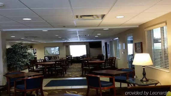 HOLIDAY INN EXPRESS & SUITES N | Michigan - Benton Harbor (ve civarı) - New Buffalo