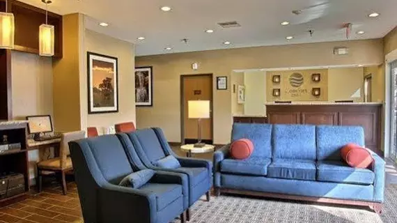 Comfort Inn East Wichita | Kansas - Wichita (ve civarı) - Viçita