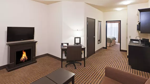 Holiday Inn Express Hotel & Suites Oklahoma City Northwest | Oklahoma - Oklahoma City (ve civarı) - Oklahoma