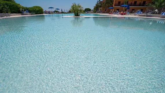 Hotel Cala Reale | Sardinya - Sassari - Stintino