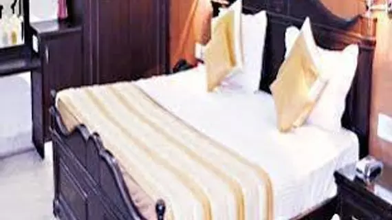 Hotel Universe Inn | Batı Delhi - Ulusal Eyalet Başkenti Delhi - Delhi (ve civarı) - Yeni Delhi - Karol Bagh