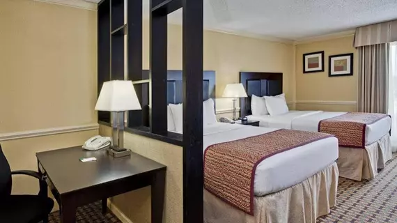 La Quinta Inn & Suites Atlanta Airport | Georgia - Atlanta (ve civarı) - College Park