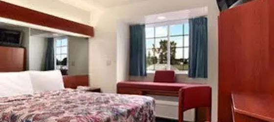 Microtel Inn & Suites by Wyndham Holland | Michigan - Holland (ve civarı) - Holland