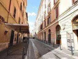 Holiday Apartment Rome - Colosseum | Lazio - Roma (ve civarı) - Roma Kent Merkezi - Monti