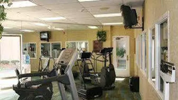 Baymont Inn & Suites Southfield/Detroit | Michigan - Detroit (ve civarı) - Southfield