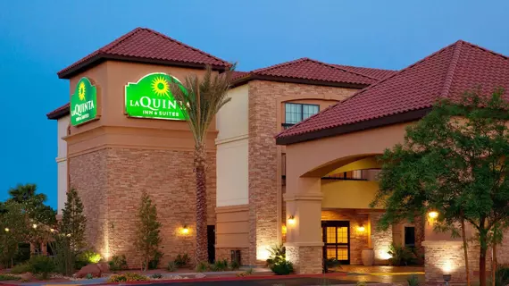 La Quinta Inn & Suites Las Vegas Airport South | Nevada - Clark County - Las Vegas (ve civarı) - Las Vegas - Paradise