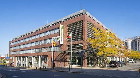 Holiday Inn Express Essen - City Centre | Kuzey Ren-Westfalia - Essen (ve civarı) - Essen - Westviertel