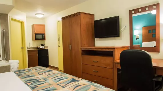 Rodeway Inn & Suites Fort Lauderdale Airport / Cruise Port | Florida - Fort Lauderdale (ve civarı) - Fort Lauderale