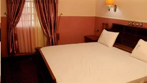 Hipoint Hotel and Suites | Lagos (ve civarı) - Lagos