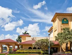 La Quinta Inn & Suites Fort Lauderdale Cypress Creek | Florida - Fort Lauderdale (ve civarı) - Fort Lauderale