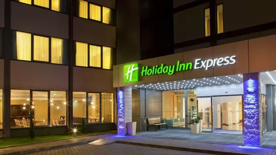 Holiday Inn Express Lisbon Airport | Lizbon Bölgesi - Loures - Prior Velho