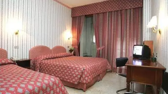 Euro Motel | Piedmont - Turin (ve civarı) - Nichelino