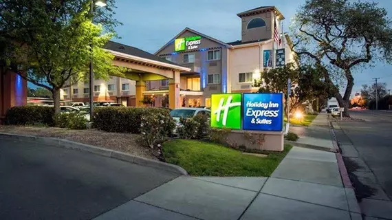 Holiday Inn Express Hotel & Suites - Paso Robles | Kaliforniya - San Luis Obispo (ve civarı) - Paso Robles