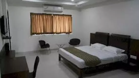 The Sanctum Suites | Karnataka - Bengaluru (ve civarı) - Bengaluru