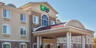 Holiday Inn Express and Suites Meriden