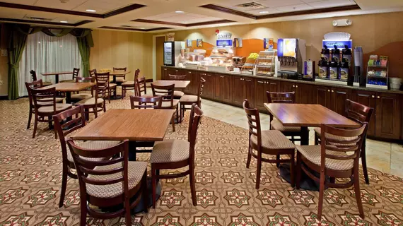 Holiday Inn Express Lebanon | Indiana - Indianapolis (ve civarı) - Lebanon