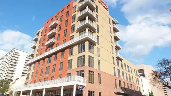 Hampton Inn and Suites Austin University Capitol | Teksas - Austin (ve civarı) - Austin - Downtown Austin