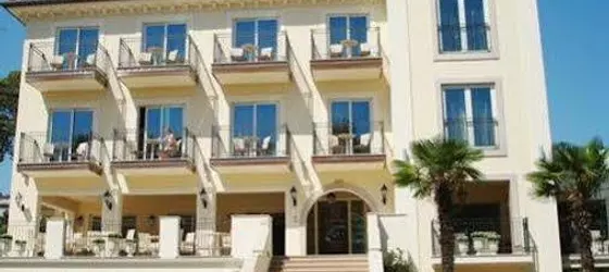 Hotel Villa Rosa Desenzano | Lombardy - Brescia (il) - Desenzano del Garda