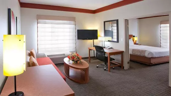 La Quinta Inn & Suites Alexandria Airport | Louisiana - Alexandria (ve civarı) - Alexandria