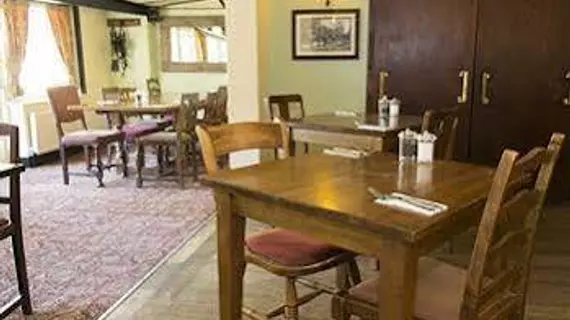 High Corner Inn | Hampshire (kontluk) - Ringwood